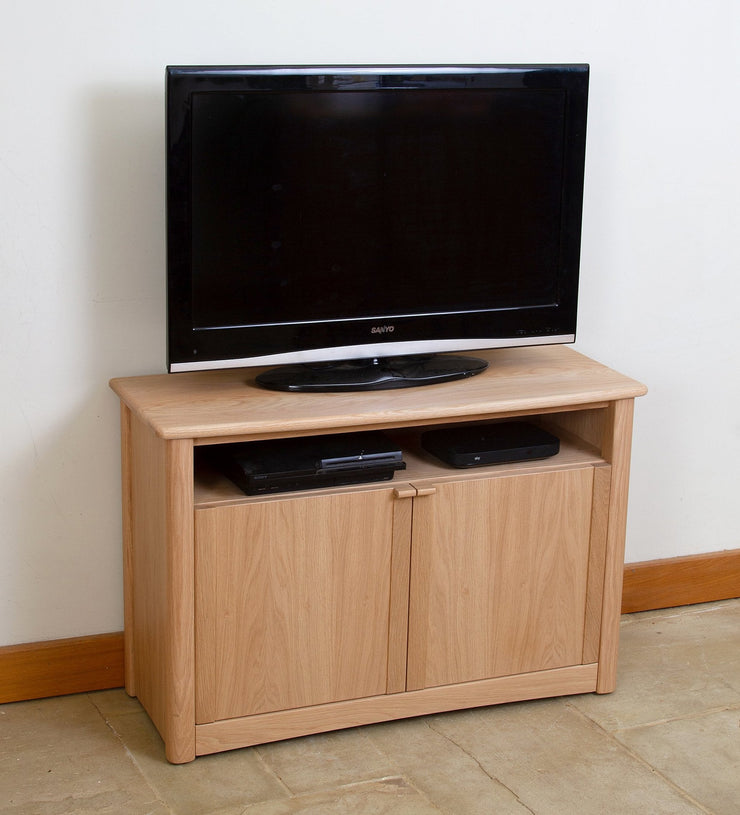Andrena Albury Entertainment Unit