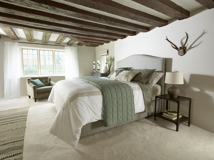 Harrison Spinks Bibury 27,300 Divan Set