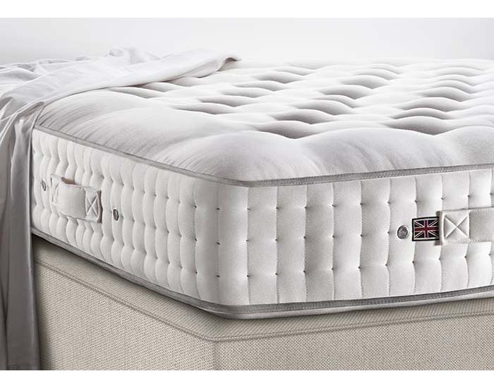 Vispring Regal Superb Divan Bed